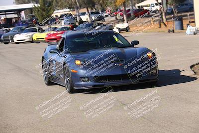 media/Nov-17-2024-CalClub SCCA (Sun) [[5252d9c58e]]/Around the Pits/